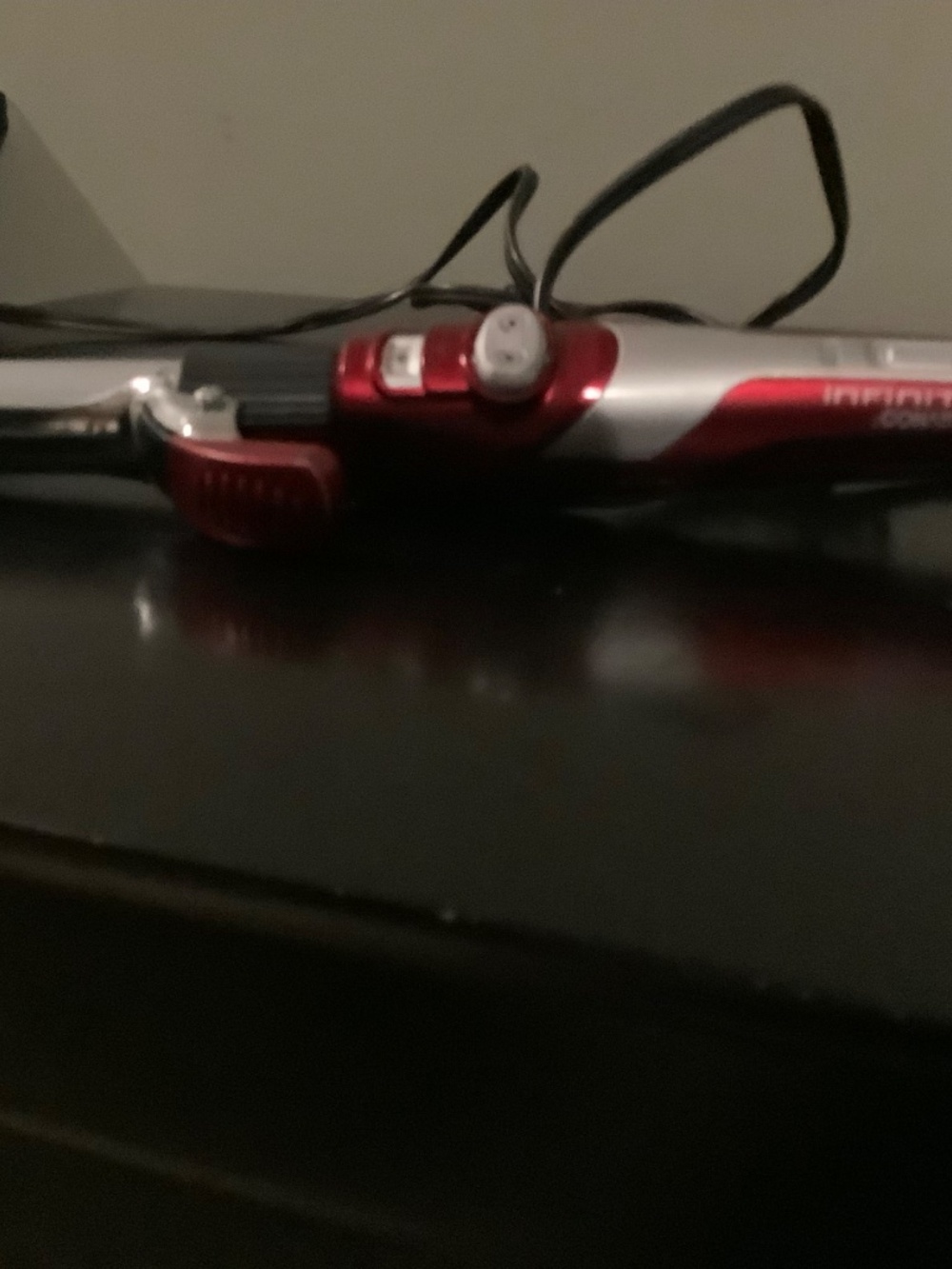 Curling iron - Picture 2 of 2